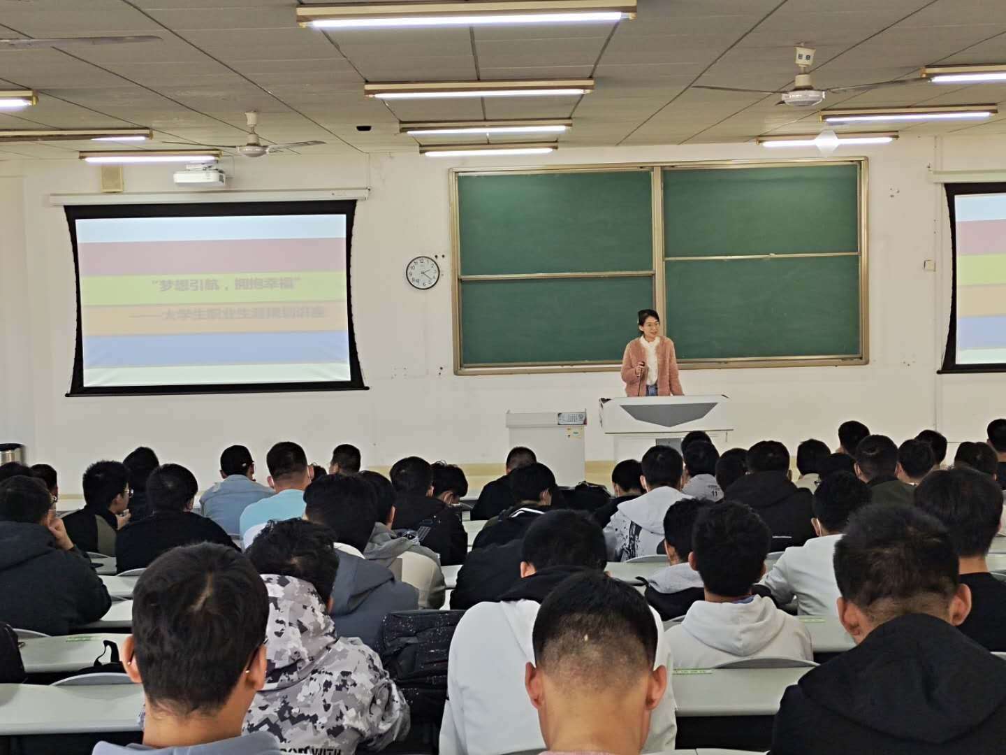 6d7cf0a684e24827b7d21ea3d19f87b5.jpg 6d7cf0a684e24827b7d21ea3d19f87b5.jpg