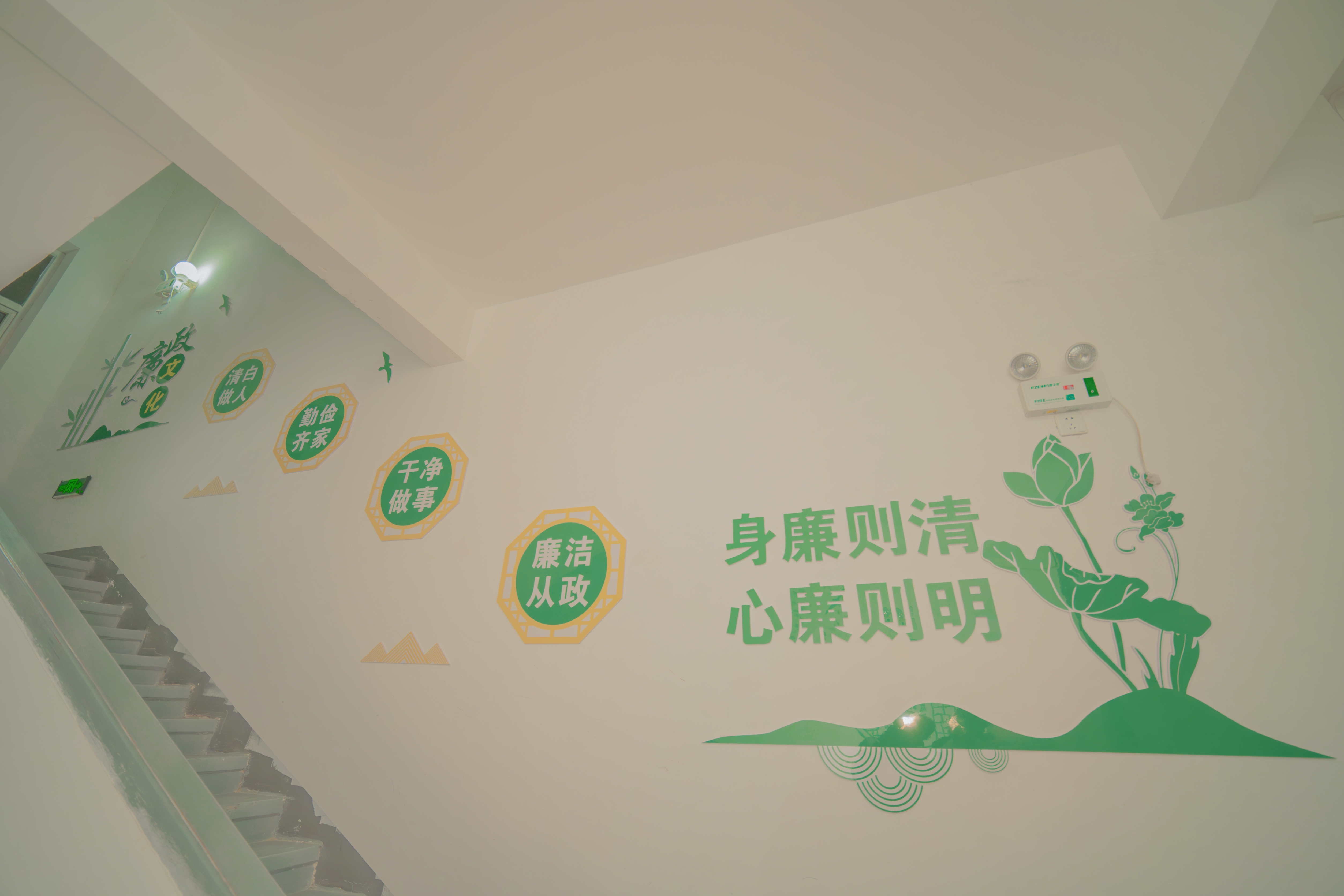 25ac0d79449849b3bf8ce77ecdf67f6f.jpg 25ac0d79449849b3bf8ce77ecdf67f6f.jpg