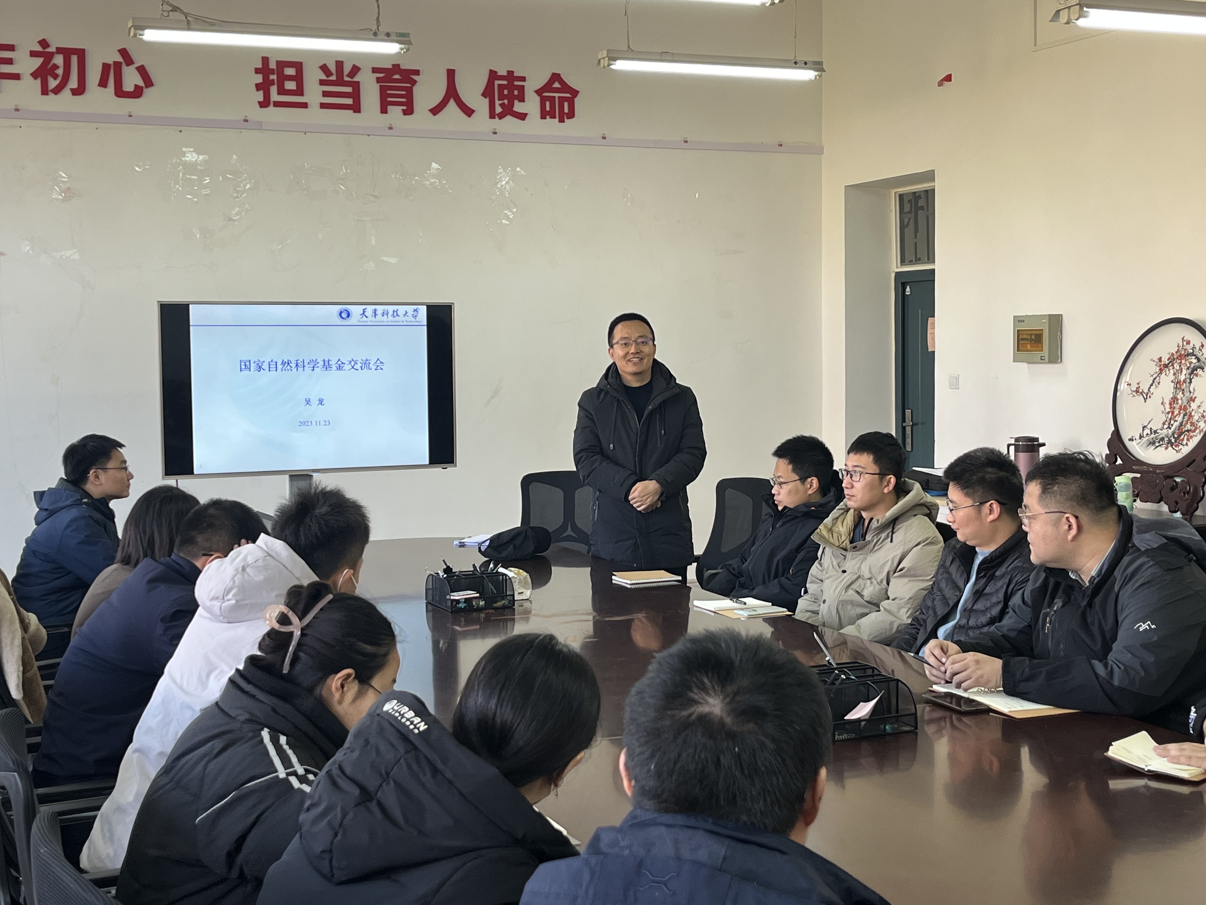 ffae72b3983e49599cb90b5a0d228c4c.jpg ffae72b3983e49599cb90b5a0d228c4c.jpg